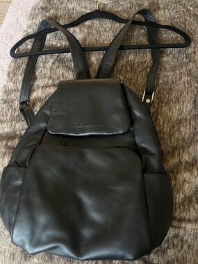 DEREK ALEXANDER Classic Black Leather Backpack - Women's Everyday Sling EUC